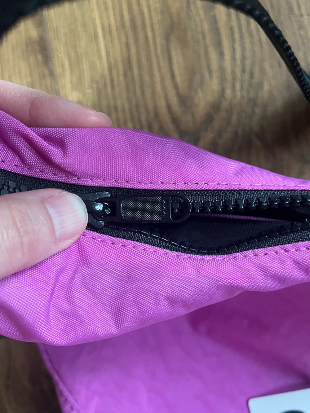 BAGGU Extra Pink Medium Crescent BNWT - Picture 5 of 9